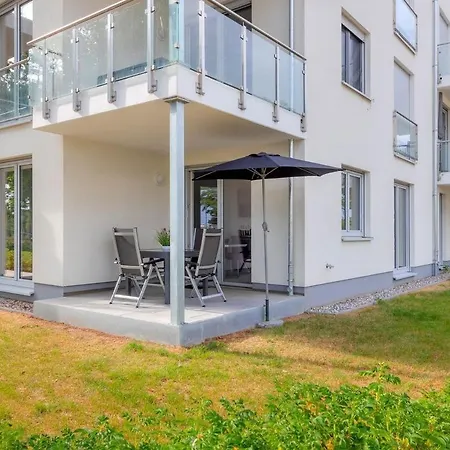 Im Kiefernhain, Haff-Idyll Garz (Usedom)